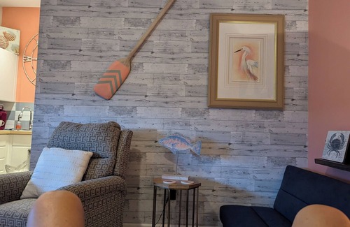 Naples Apartment | Naples Marina Getaway Studio now freshly REMODELED!