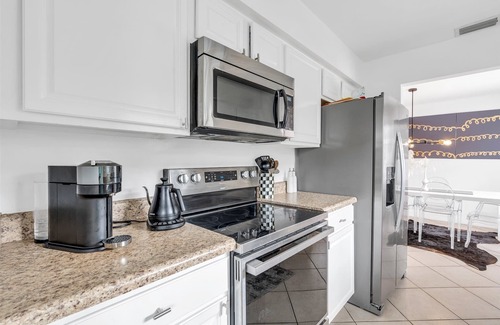 Naples Park House | Naples Park 3BR Oasis w/Pool, Florida Room & Minutes to Beach