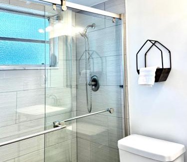 Naples Park House | Naples Park Cottage 106th 6 blocks off ocean