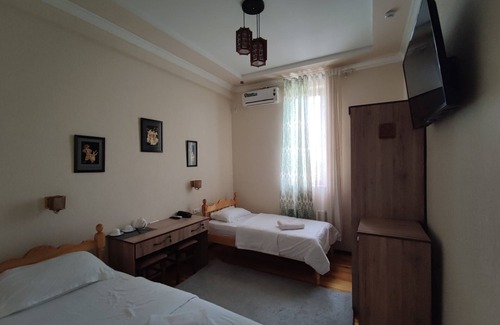 Bukhara Hotel | Naqshband Craft Center & Hotel