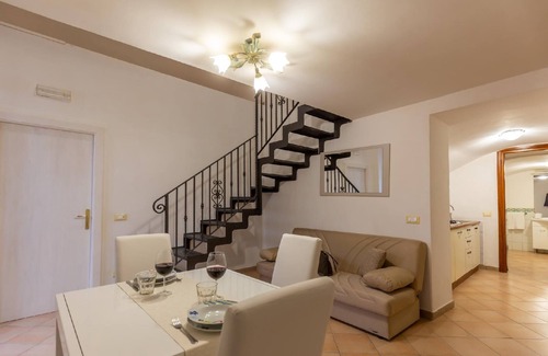 Meta Apartment | Narciso .
