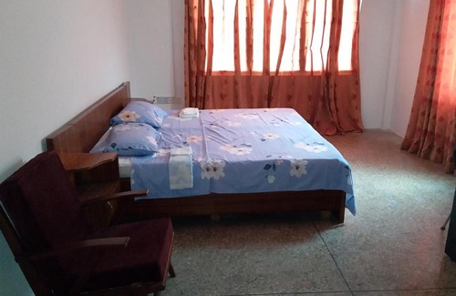 Osu Bed & Breakfast | Nartey quiet bed and breakfast in Osu