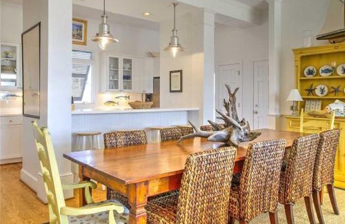 Atlantic Beach House | Nash Cottage home