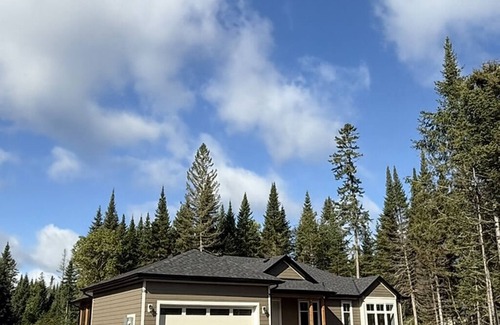 Dwight House | Nature 3BR Cottage near Huntsville & Algonquin