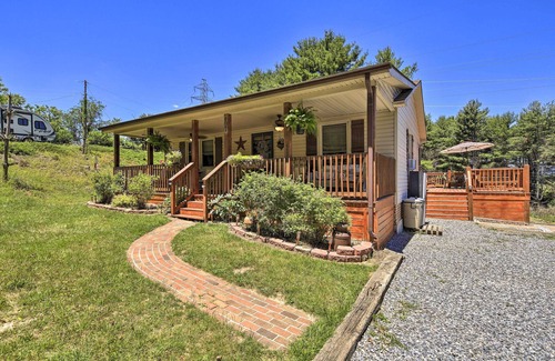 Wytheville House | Nature Escape in Wytheville w/Covered Porch!