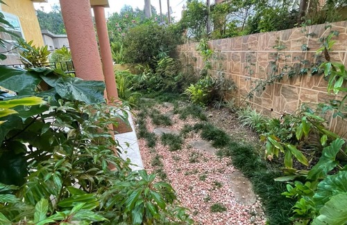 Stewart Town Villa | Nature lovers getaway w/AC,Wifi,King beds,jacuzzi
