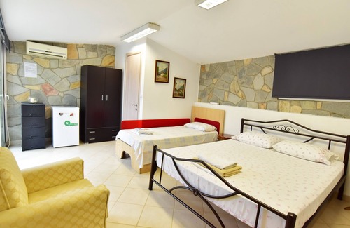 Golden Beach Apartment | Nature Lovers-Golden Beach-Triple room with View & Big outdoor Kitchen