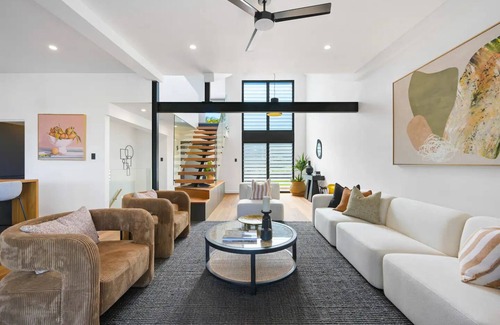 Horsfield Bay House | Nature meets Opulence at Aquilae
