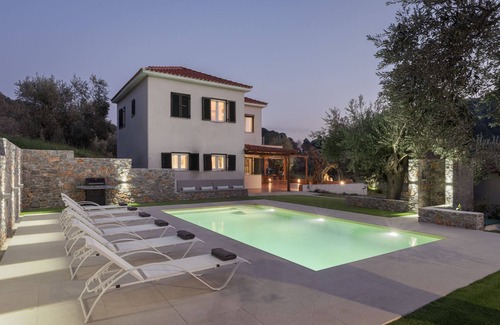 Skiathos Villa | Nature Retreat Skiathos Villa