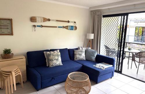 Noosaville Apartment | Nautical Stylish Ground Level 1 Bedroom Unit