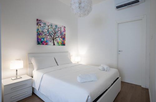 Morivione Apartment | [Navigli - Center] Modern Suite, Fast Wi-Fi & Tram