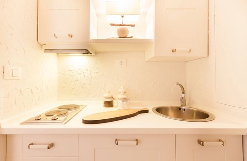 Rione V Ponte Apartment | Navona Penthouse
