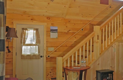 Lincoln Cabin | nCamp David: Heart of the Wht. Mtns. N. Lincoln NH. Clean & Well Maintained