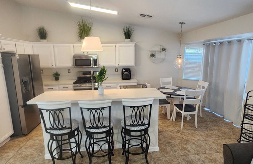 El Centro House | nDesert Escape – Serenity and Security at Silverwood