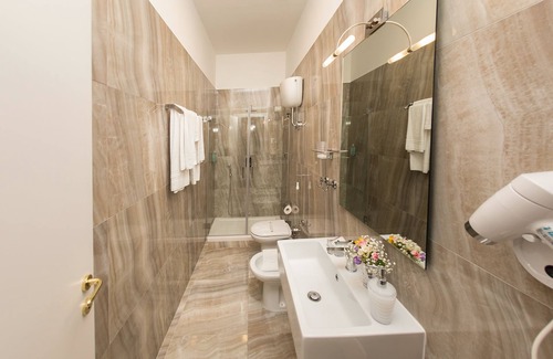 Historical Center Hotel | NeapolitanTrips Hotel