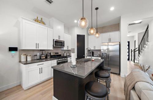 OST - South Union House | Near Dt & Med Center Townhouse Wifi Games Pets