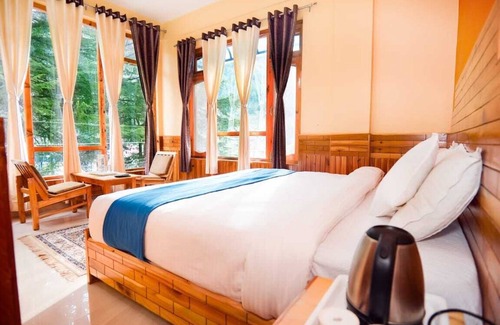 Barot Hotel | Near Mountain Hotel Hidden Heaven Shimla