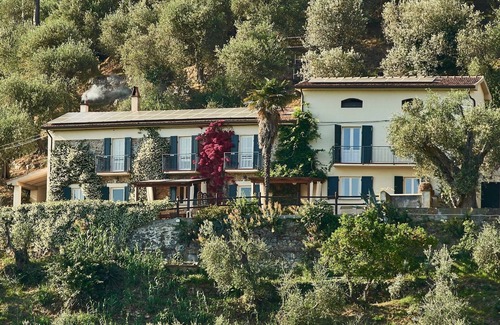 Vicopelago House | Near Pisa & Lucca - Olive Grove House & Superb Pool Views of The Leaning Tower