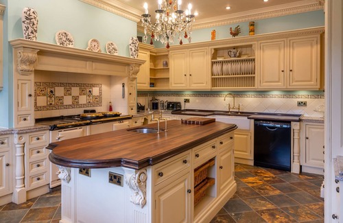 St. Andrews House | Near St Andrews Mansion House , Hot Tub 6 Acre Garden