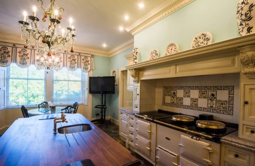 St. Andrews House | Near St Andrews Mansion House , Hot Tub 6 Acre Garden