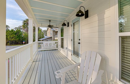 Carrabelle House | Near State Parks: Carrabelle Home w/Beach Access!