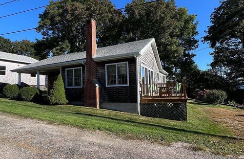 Mid-Coast and Islands Cottage | Near Stover's Cove with gorgeous views of the world famous Cribstone Bridge.