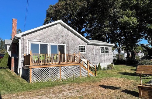 Mid-Coast and Islands Cottage | Near Stover's Cove with gorgeous views of the world famous Cribstone Bridge.