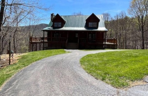 Christiansburg House | Neck of the Woods