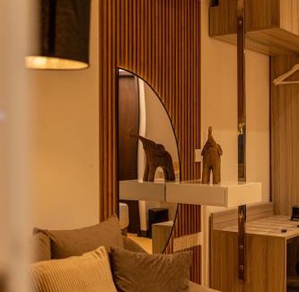 Negombo Apartment | Negombo Beach - The Breeze by Roshi