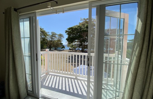Orange Bay House | Negril Jamaica Beachfront house in Little Bay County Club , Pool , Free wifi A/C