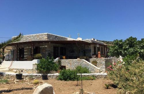 Koufonisia Hotel | Nektarios Fanos Studios