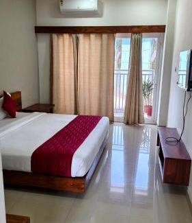 Thalassery Hotel | Nelleri Residency Managed By Vaishno Hospitality