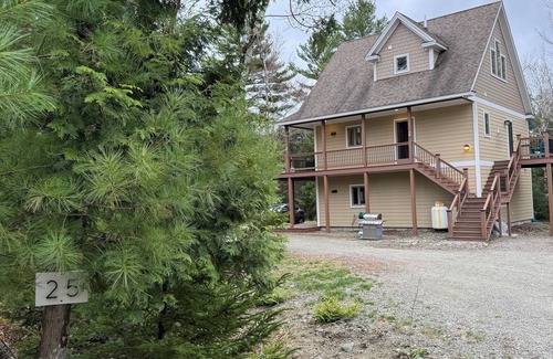 Bar Harbor House | Nerds Paradise in the village of Town Hill in Bar Harbor feat. 2 bed and 2 bath