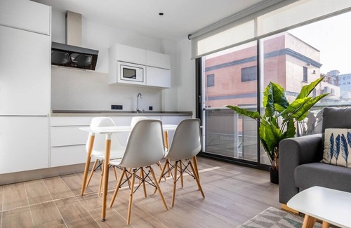 Huerta de Santa Teresa Apartment | Nervión Suites 2 - Vacacional Sevilla
