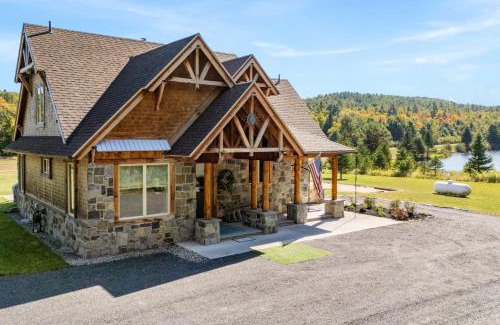 North Creek House | Nesting in North Creek