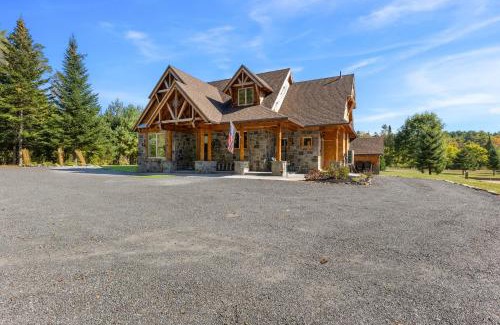 North Creek House | Nesting in North Creek