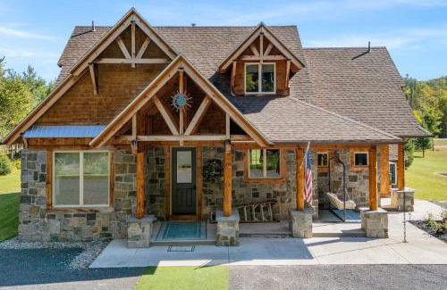 North Creek House | Nesting in North Creek