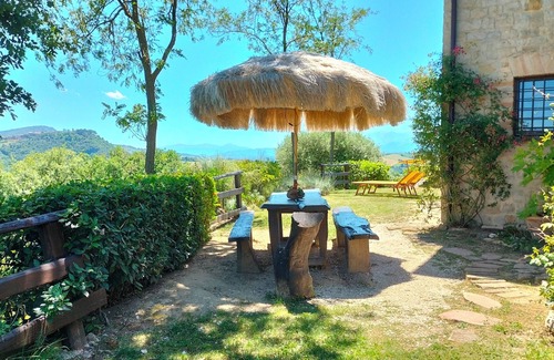 Penna San Giovanni Apartment | Nestled in a lovely landscape, fantastic panorama from the sea to the mountains.