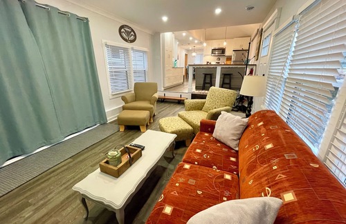 Town of Essex House | Nestled in the heart of wine country