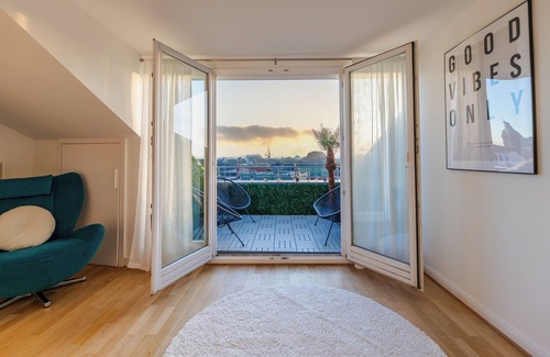 Mitte Apartment | nestup: 130 m² Duplex Penthouse - Rooftop Terrace with Skyline View