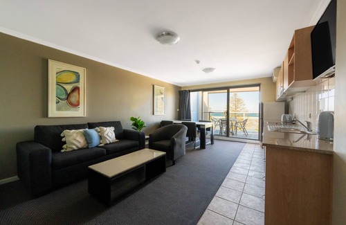 The Entrance Apartment | Nesuto The Entrance Apartments