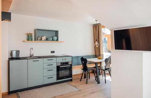 Stams Apartment | Neu renovierte Ferienwohnungen im Hotel Hirschentenne
