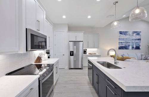 Naples Cottage | New 2-bedroom cottage close to downtown Naples