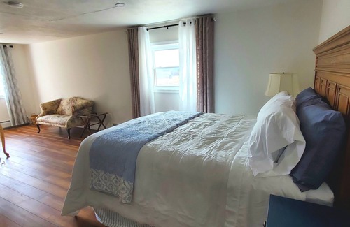 Blodgett Mills Bed & Breakfast | New 2 bedroom Country Chic Bed&Breakfast with breathtaking views