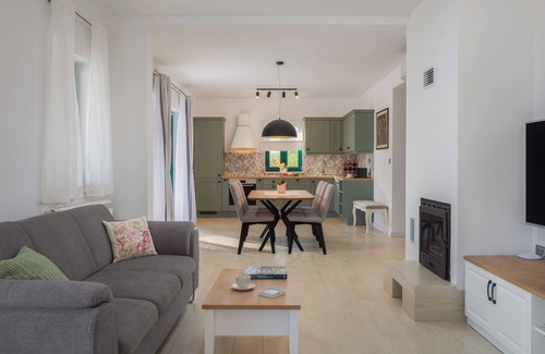 Razvode House | NEW! 3 bedrooms, 2 bathrooms within WINERY, infinity pool, vineyard view
