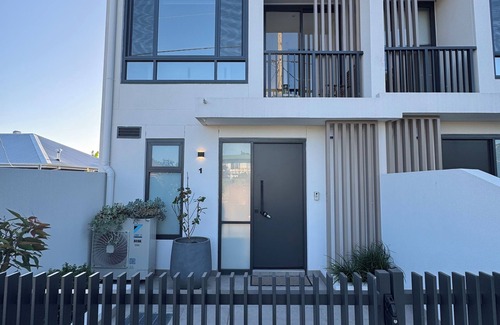 Parramatta House | ★ New 3 bedrooms townhouse in North Paramatta ᯓ ✈︎༄.°