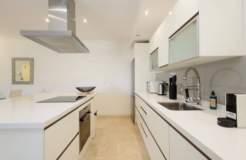 Istan Apartment | New and modern apartment with sea views