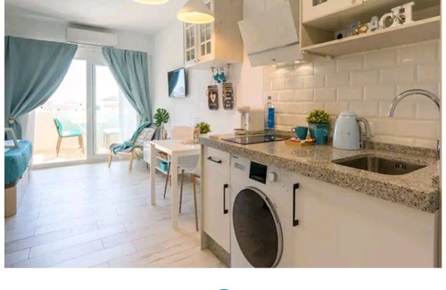 Benalmadena Costa Apartment | NEW Aparthotel BENALBEACH. FREE WIFI and SEA VIEWS.