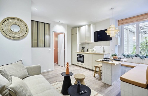 Quartier de l'Horloge Apartment | New Apartment Le Marais/Beaubourg