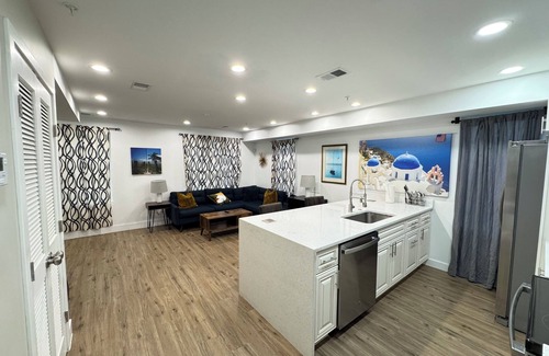 Washington House | NEW Beautiful House in DC with Parking